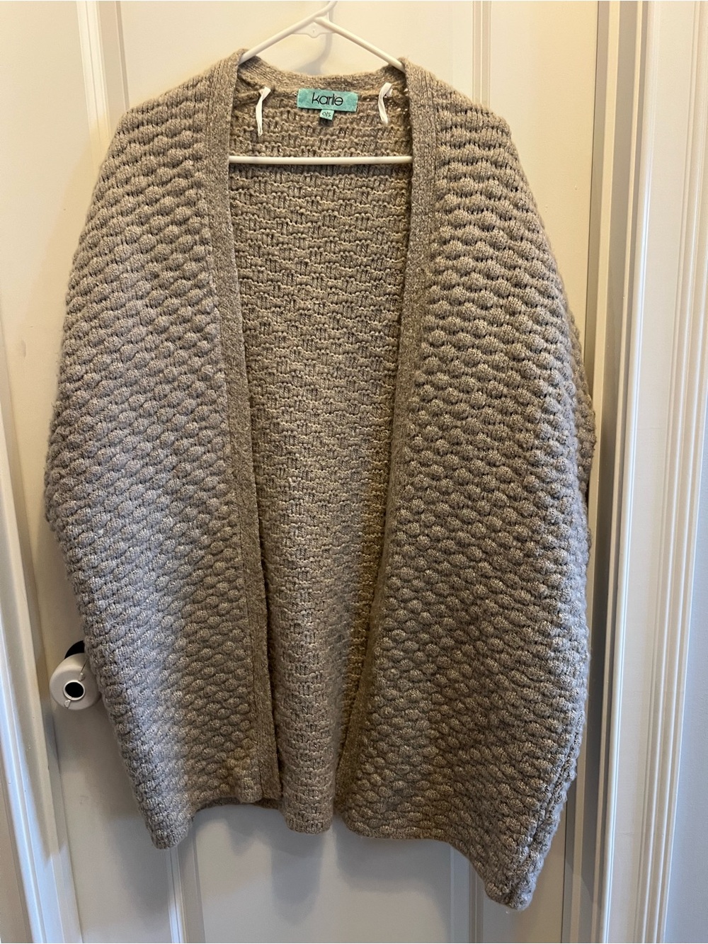 Karlie one size over sized sleeveless pebble knit cardigan taupe